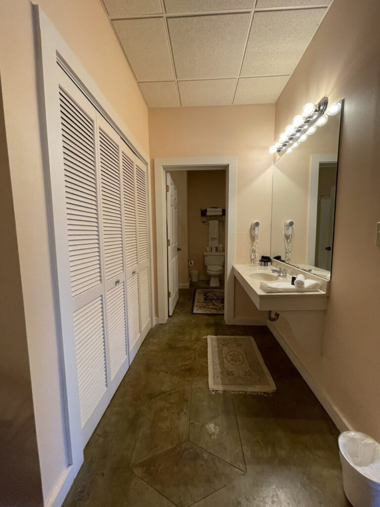 Room 8